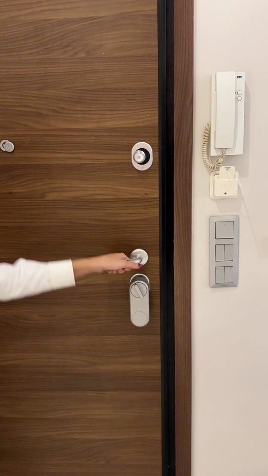 Colorparty με την παρέα 🎉🌈 και, φυσικά, με προϊόντα Magic Box! ✨🍭 Γιατί οι καλύτερες στιγμές θέλουν μαγεία!   #ThereIsMagicInTheCity #MoreThanAkiosk #